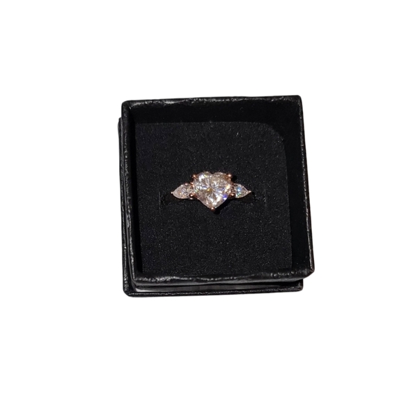 Jays Jewels Jewelry - Elegant Moissanite Rose Gold and Silver Ring